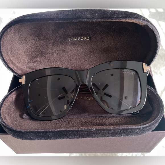 Tom Ford Polarized Sunglasses - Picture 3 of 9